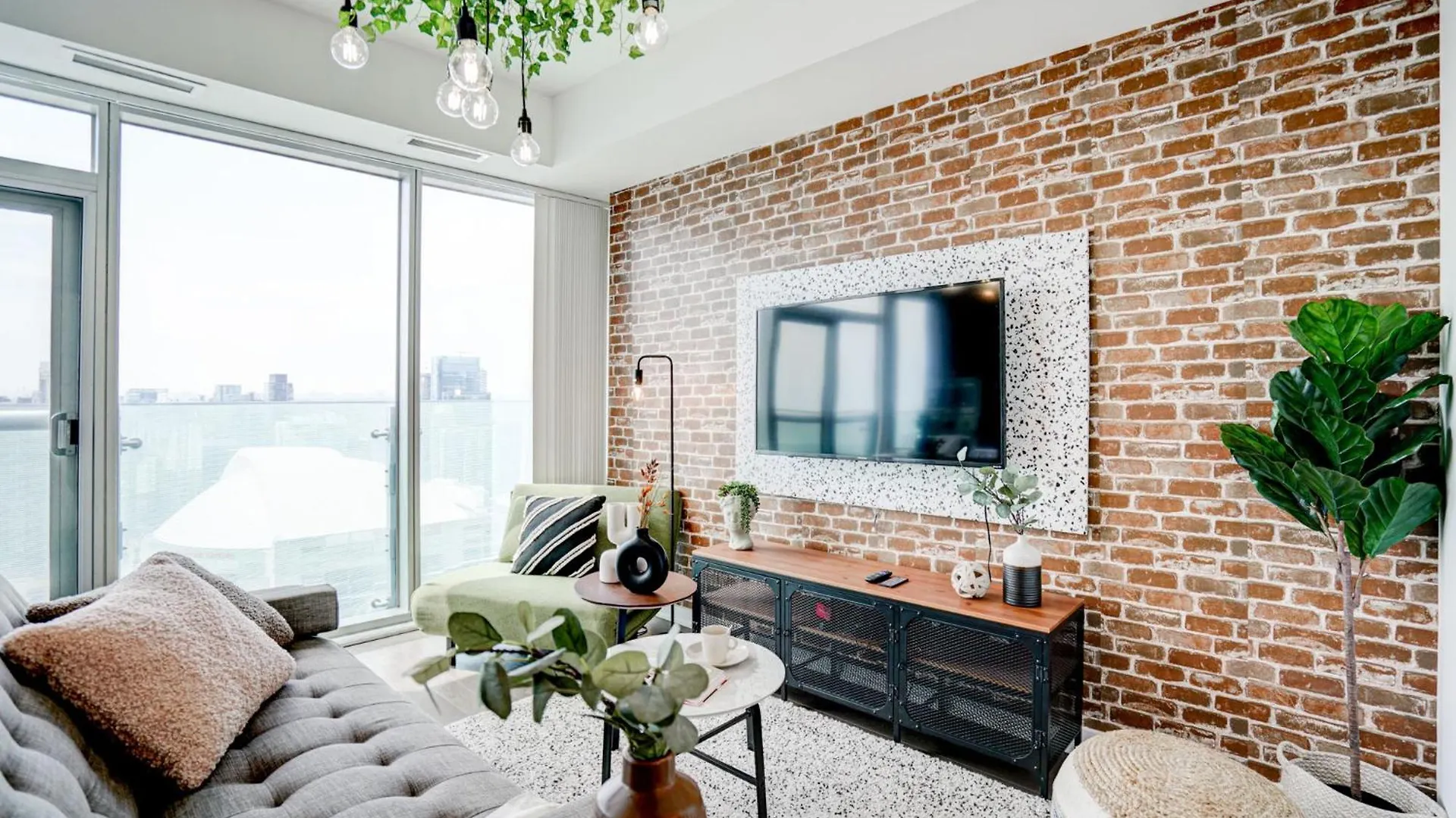 Royal York Suites Toronto Apartment