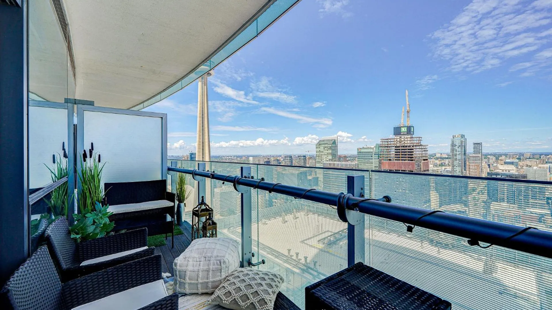 Apartment Royal York Suites Toronto Canada