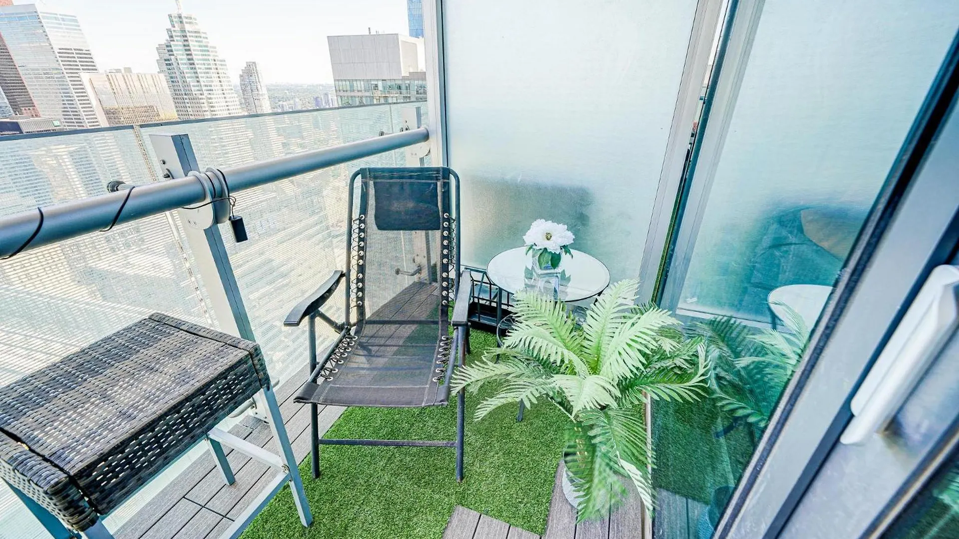 Royal York Suites Toronto